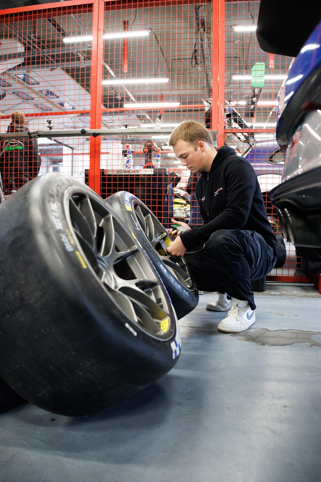 Paddock de Magny-Cours, preparation, arrets au stand et ravitaillement