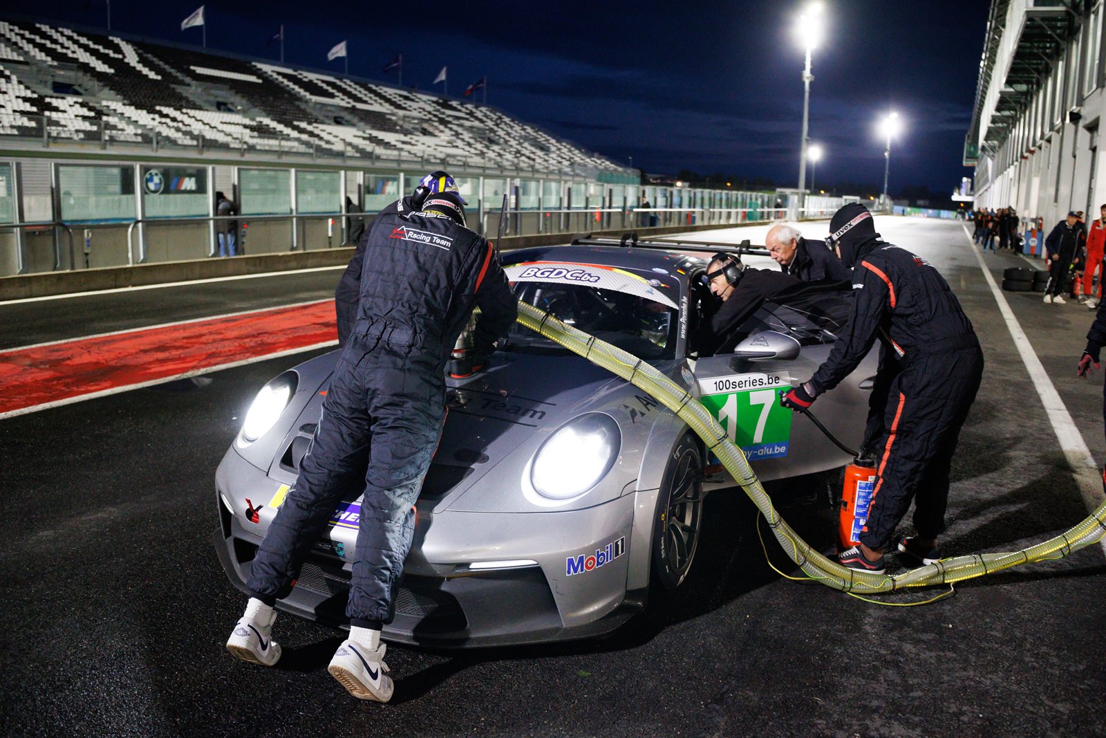 Paddock de Magny-Cours, preparation, arrets au stand et ravitaillement