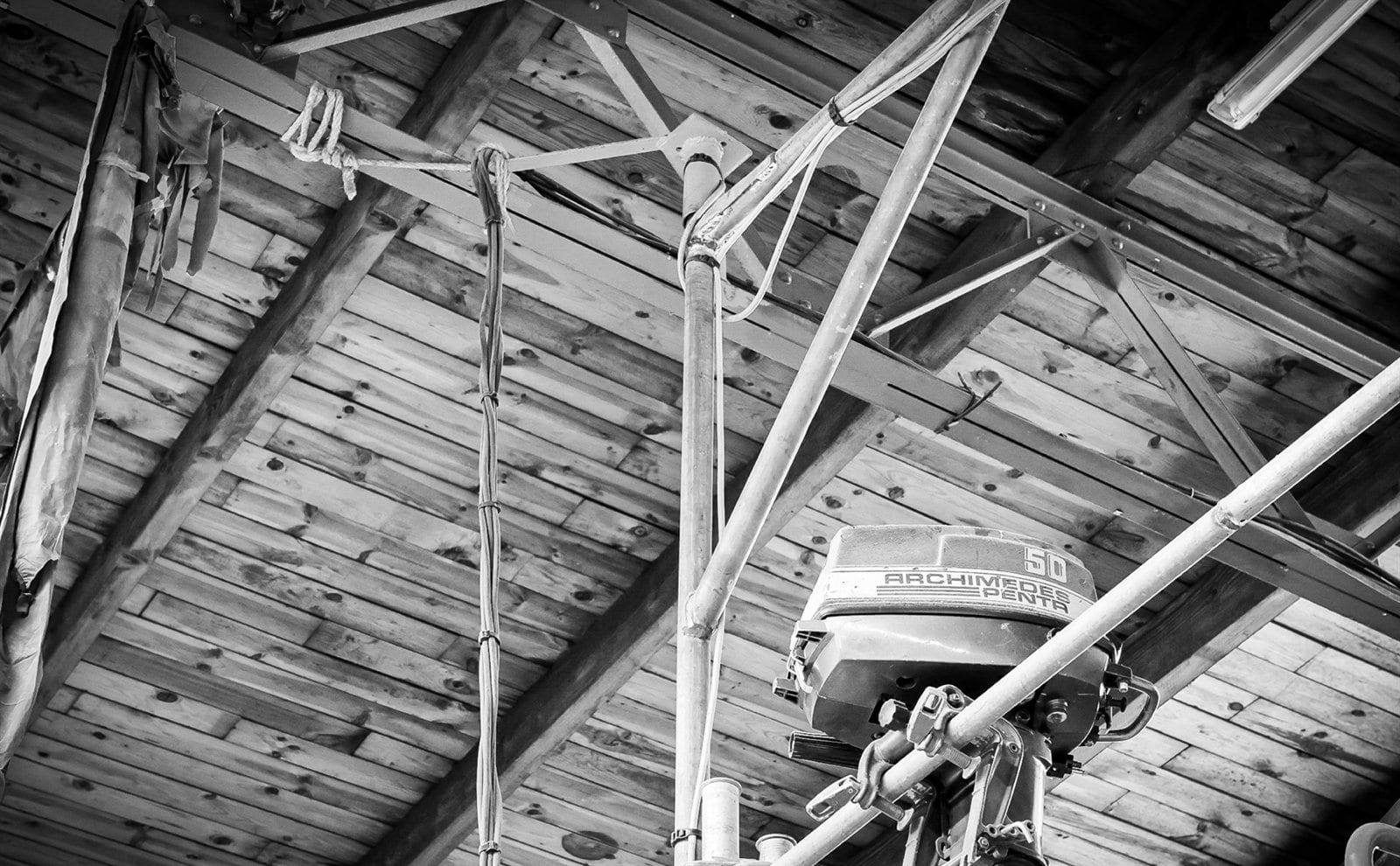 Chantier naval de Rouen : le hangar, les outils, les charpentiers de marine