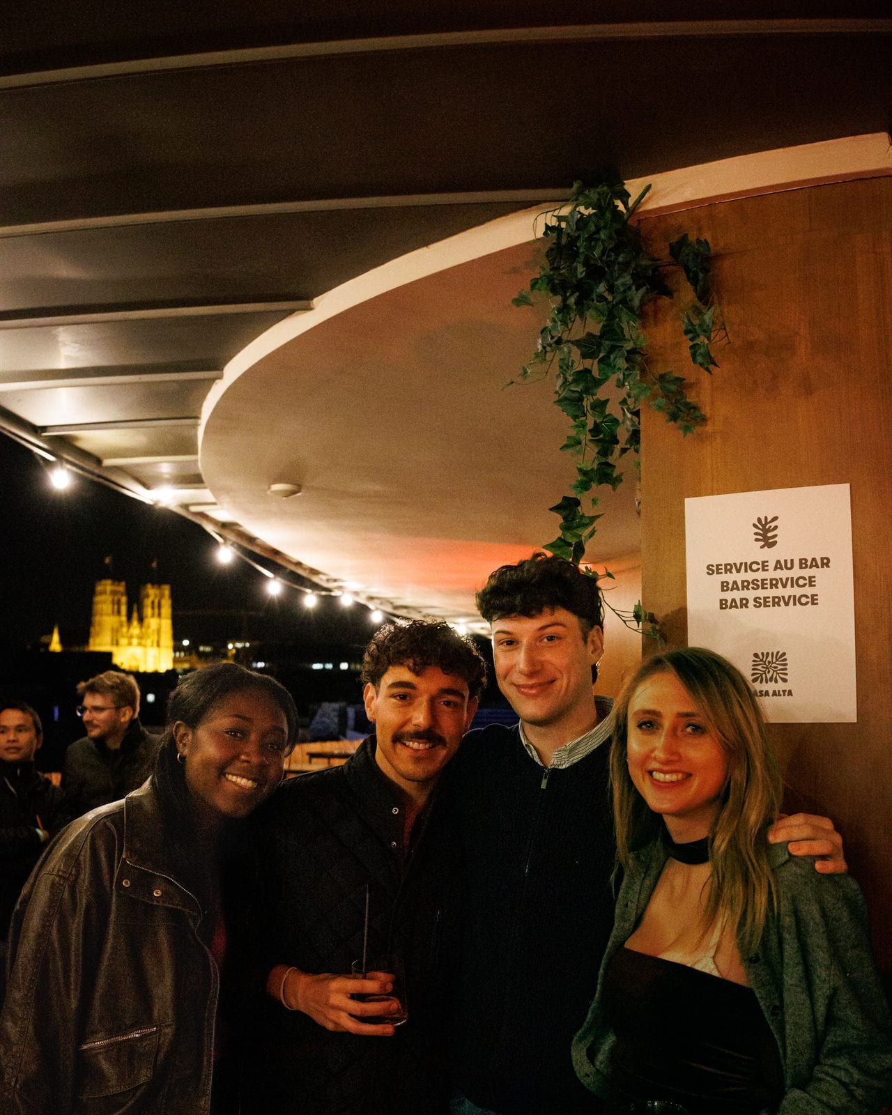 Red Party, soiree en rouge sur un toit bruxellois