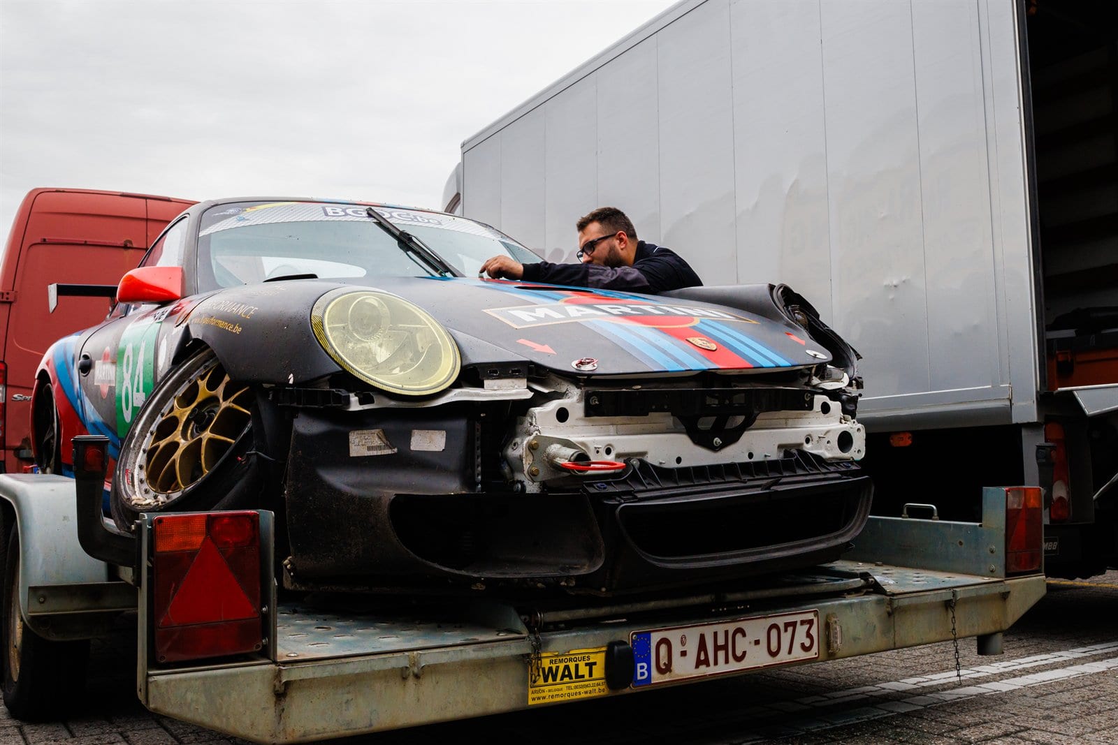 TT Circuit Assen, Porsche accidentee chargee sur la remorque